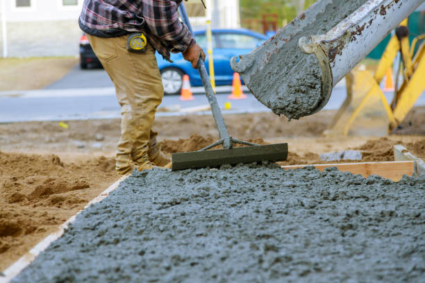 Best Concrete Installation Cost  in Altavista, VA